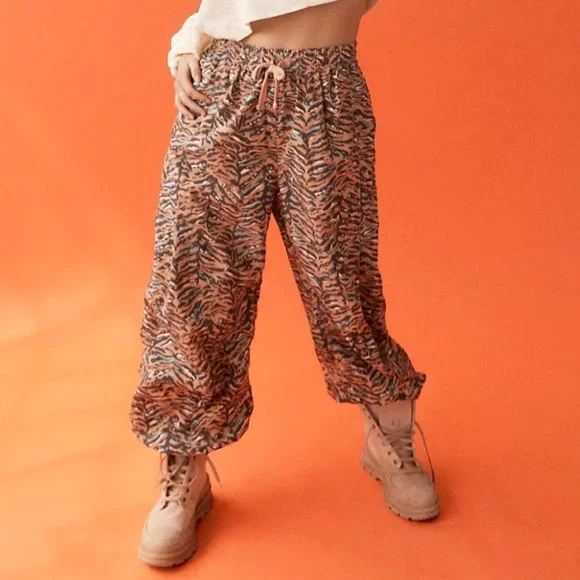 Free People Movement Zephyr Funky Print Balloon Baggy Drawstring Pants - Picture 2 of 9